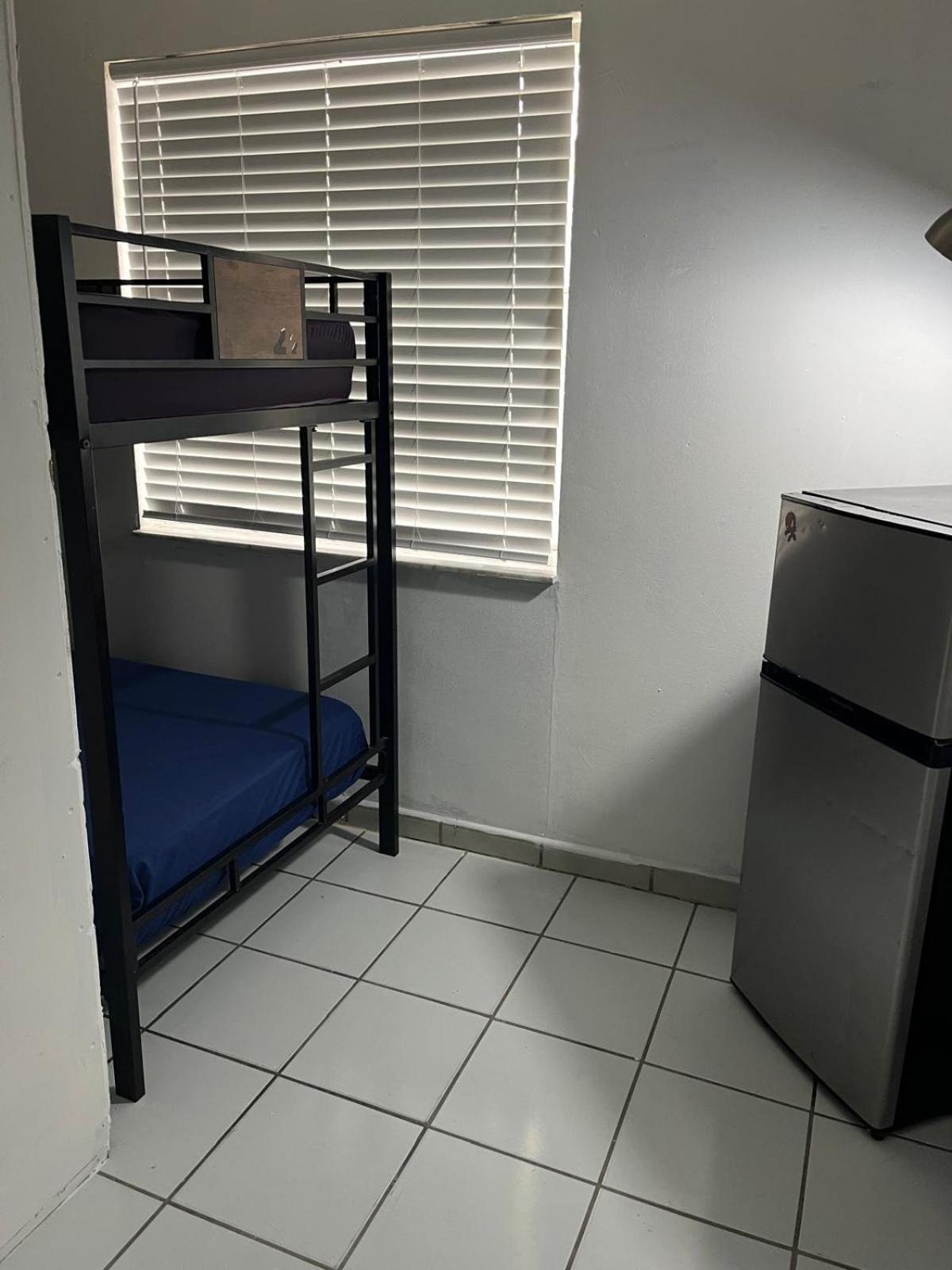 Beds & Sheets Little Havana ไมอามี ภายนอก รูปภาพ