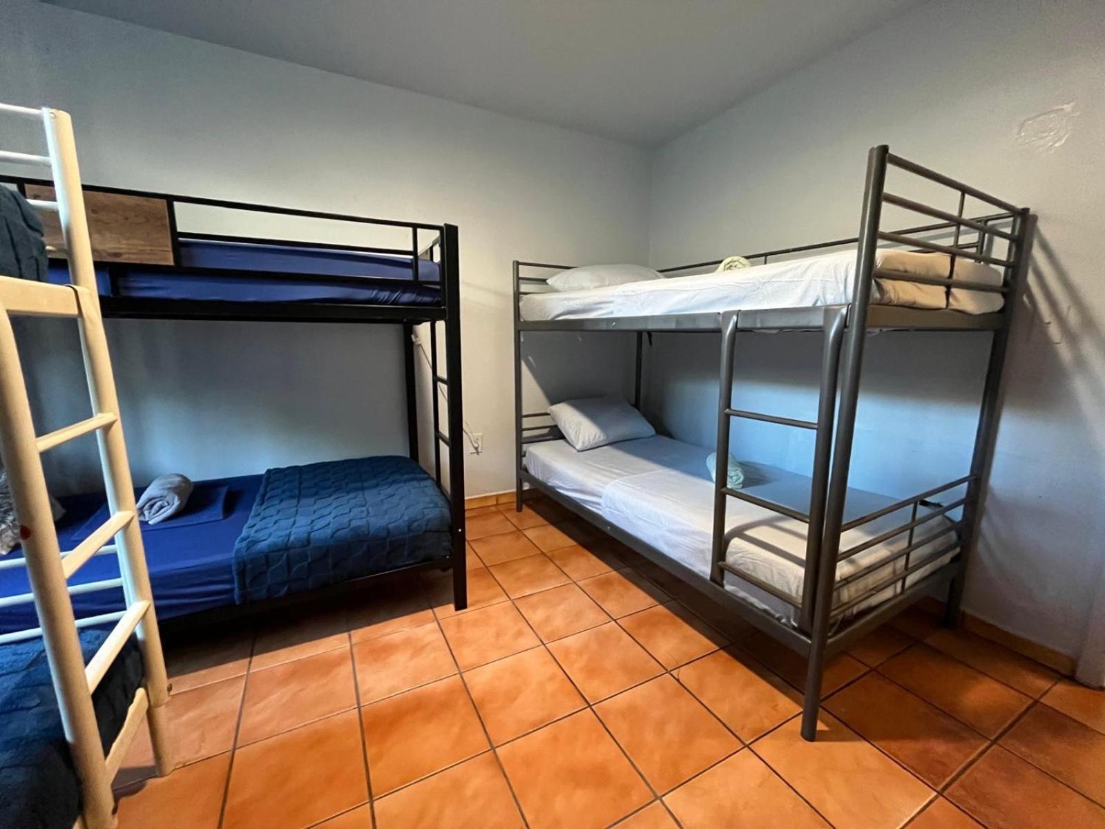 Beds & Sheets Little Havana ไมอามี ภายนอก รูปภาพ